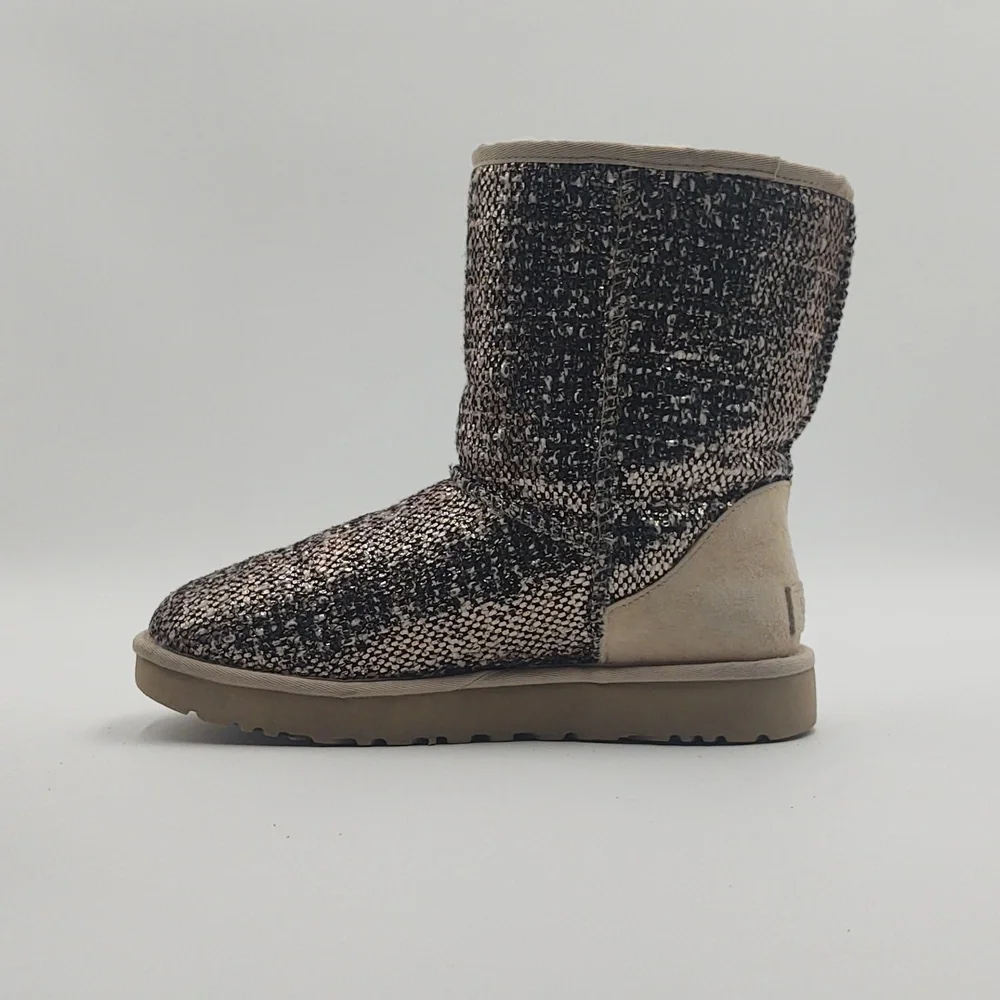 UGG Short Frill Bronze Boots Gorpcore Après Ski Cozy Winter 9